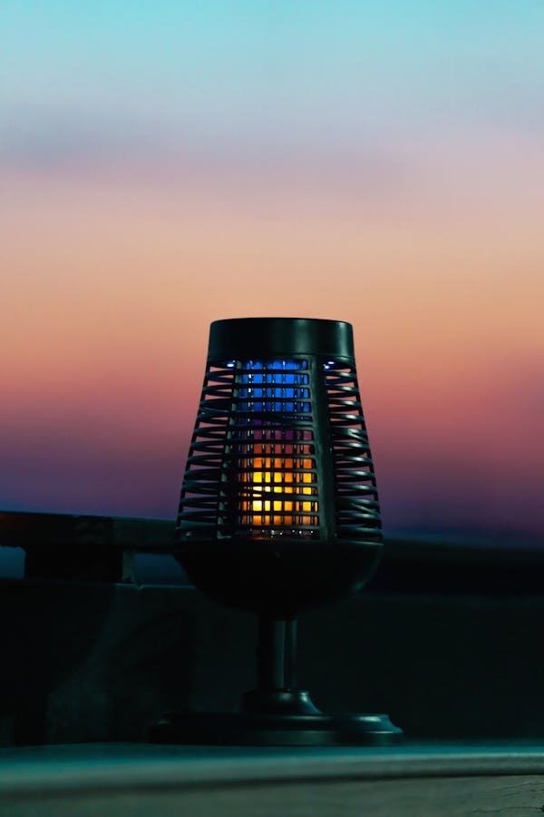 Découvrez la lampe anti-moustique rechargeable à prix réduit